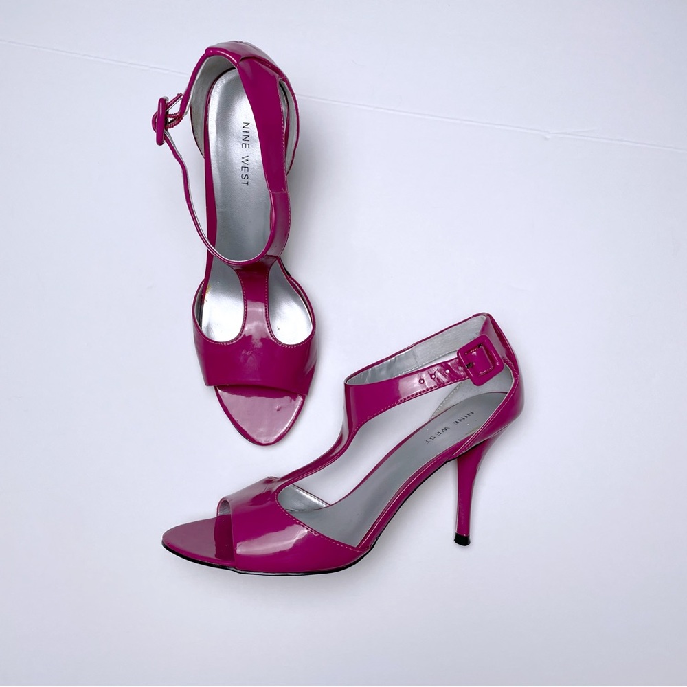 Magenta T Strap Jendavio Heel Sandal